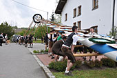 Maibaumaufstellen 1. Mai 2016