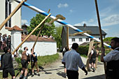 Ein neuer Maibaum für Kirchreit am 01.05.2019